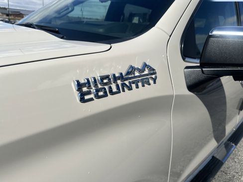 New 2026 Chevrolet Silverado 1500 High Country w/ High Country Premium Package AWD/4WD image 5