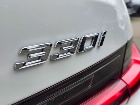 Used 2025 BMW 330i xDrive Sedan w/ M Sport Package image 14