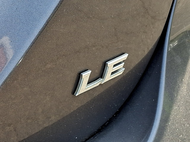 Used 2021 Toyota Camry LE FWD image 17