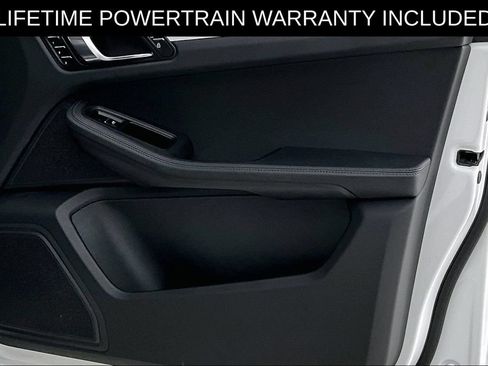 Used 2024 Porsche Macan w/ Premium Plus Package AWD/4WD image 26