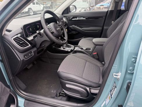 New 2026 Kia Seltos S image 8