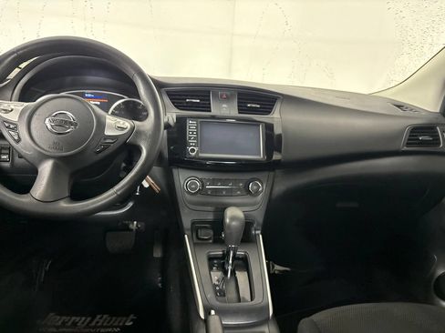 Used 2019 Nissan Sentra S FWD image 25