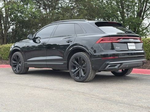 Used 2022 Audi Q8 Premium Plus image 8