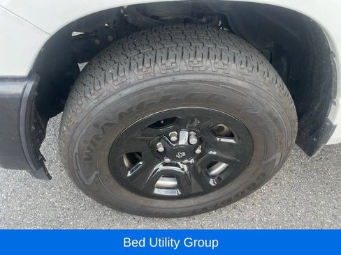 Certified 2025 RAM 1500 Tradesman AWD/4WD image 11