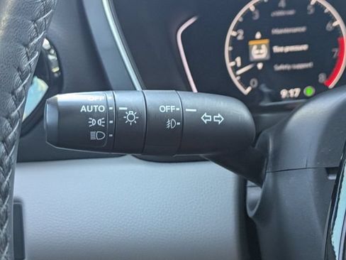 Used 2023 Honda Pilot Touring image 27