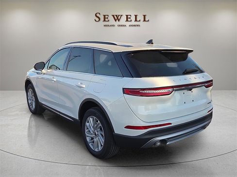 New 2026 Lincoln Corsair Premiere image 3