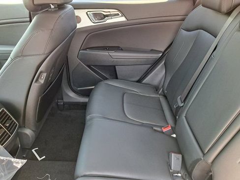 New 2026 Kia Sportage SX FWD image 13