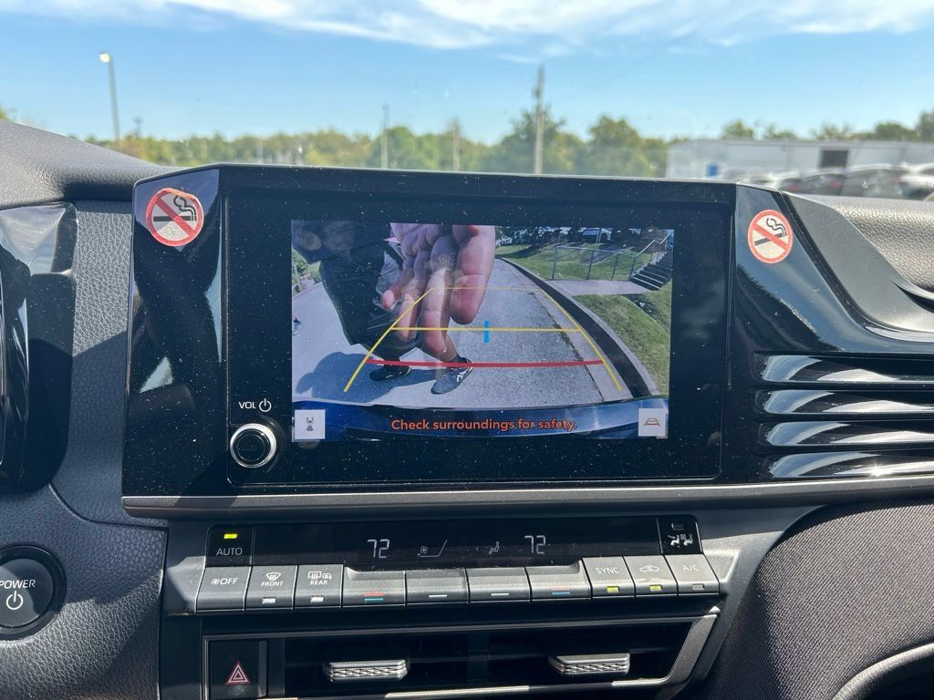 Used 2025 Toyota Camry LE FWD image 8