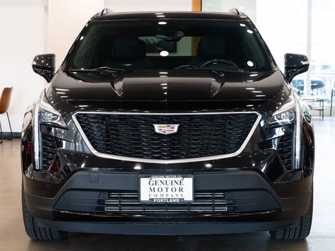 Used 2023 Cadillac XT4 Sport AWD/4WD image 2