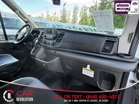 Used 2025 Ford Transit 250 148 High Roof AWD image 30