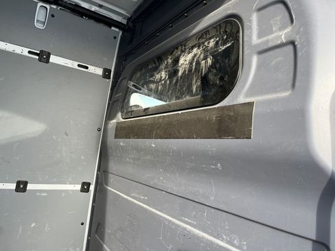 Used 2024 Mercedes-Benz Sprinter 2500 image 19