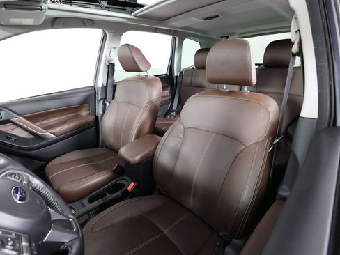Used 2018 Subaru Forester 2.0XT Touring AWD/4WD image 11