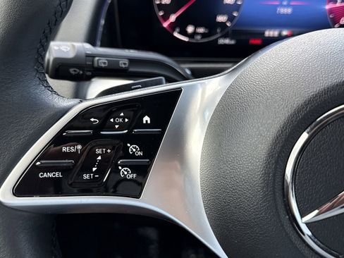 Certified 2024 Mercedes-Benz GLB 250 4MATIC image 15
