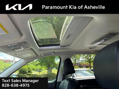 Used 2020 Kia Telluride S w/ S 8 Passenger Seating Package AWD/4WD image 13