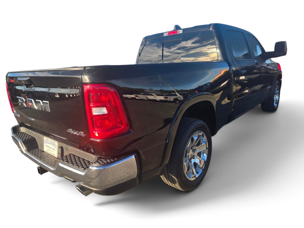Used 2025 RAM 1500 Big Horn AWD/4WD image 4