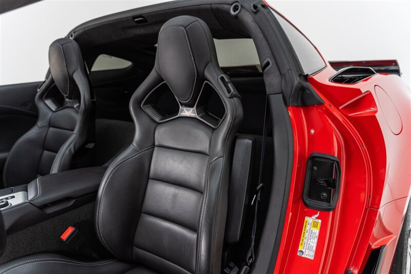 Used 2018 Chevrolet Corvette Z06 RWD image 39