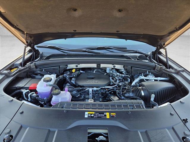 New 2026 Jeep Grand Cherokee Altitude AWD/4WD image 16