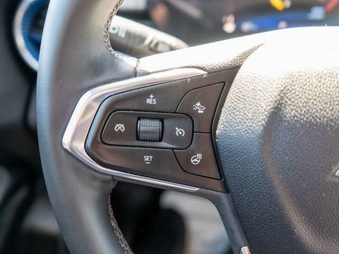 Used 2024 Chevrolet Trax LT w/ Driver Confidence Package FWD image 20