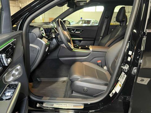 Used 2026 Mercedes-Benz GLC 300 4MATIC image 23