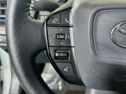 Used 2023 Toyota Prius XLE FWD image 16