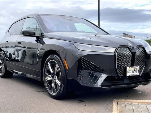 Certified 2022 BMW iX xDrive50 w/ Premium Package image 2