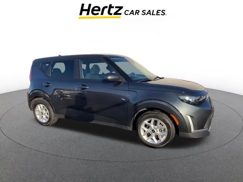 Used 2025 Kia Soul LX w/ LX Technology Package image 1