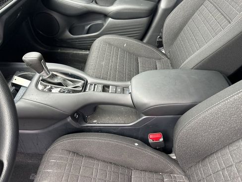 Used 2025 Honda HR-V LX image 25