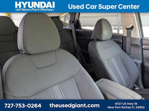 Used 2023 Hyundai Tucson SEL FWD image 6