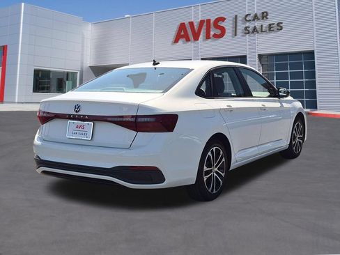 Used 2025 Volkswagen Jetta Sport FWD image 6