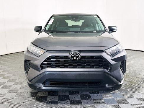 Used 2022 Toyota RAV4 LE image 8