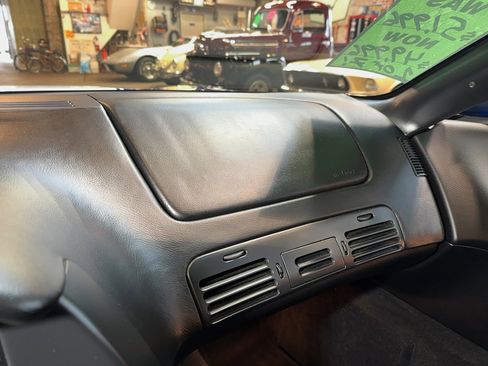 Used 1996 Chevrolet Corvette Coupe image 33