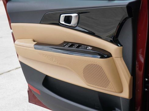 Certified 2023 Kia Carnival EX FWD image 17