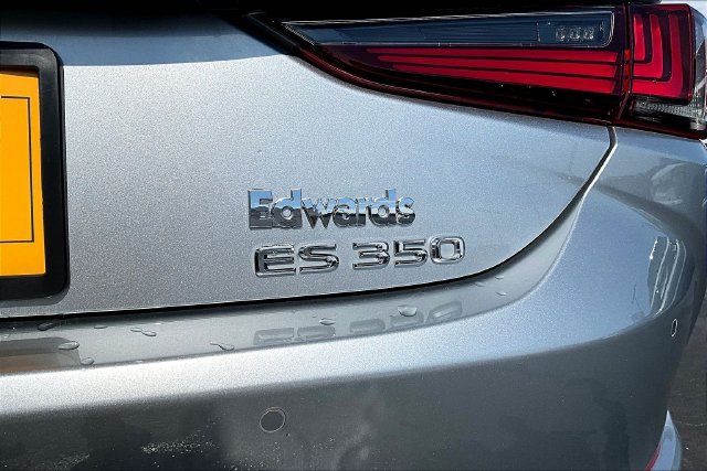 Used 2023 Lexus ES 350 F Sport w/ Accessory Package (Z2) FWD image 24