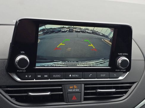 Used 2024 Nissan Altima 2.5 S image 16