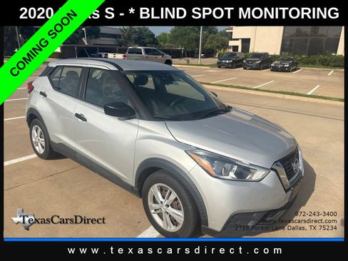 Used 2020 Nissan Kicks S FWD image 2