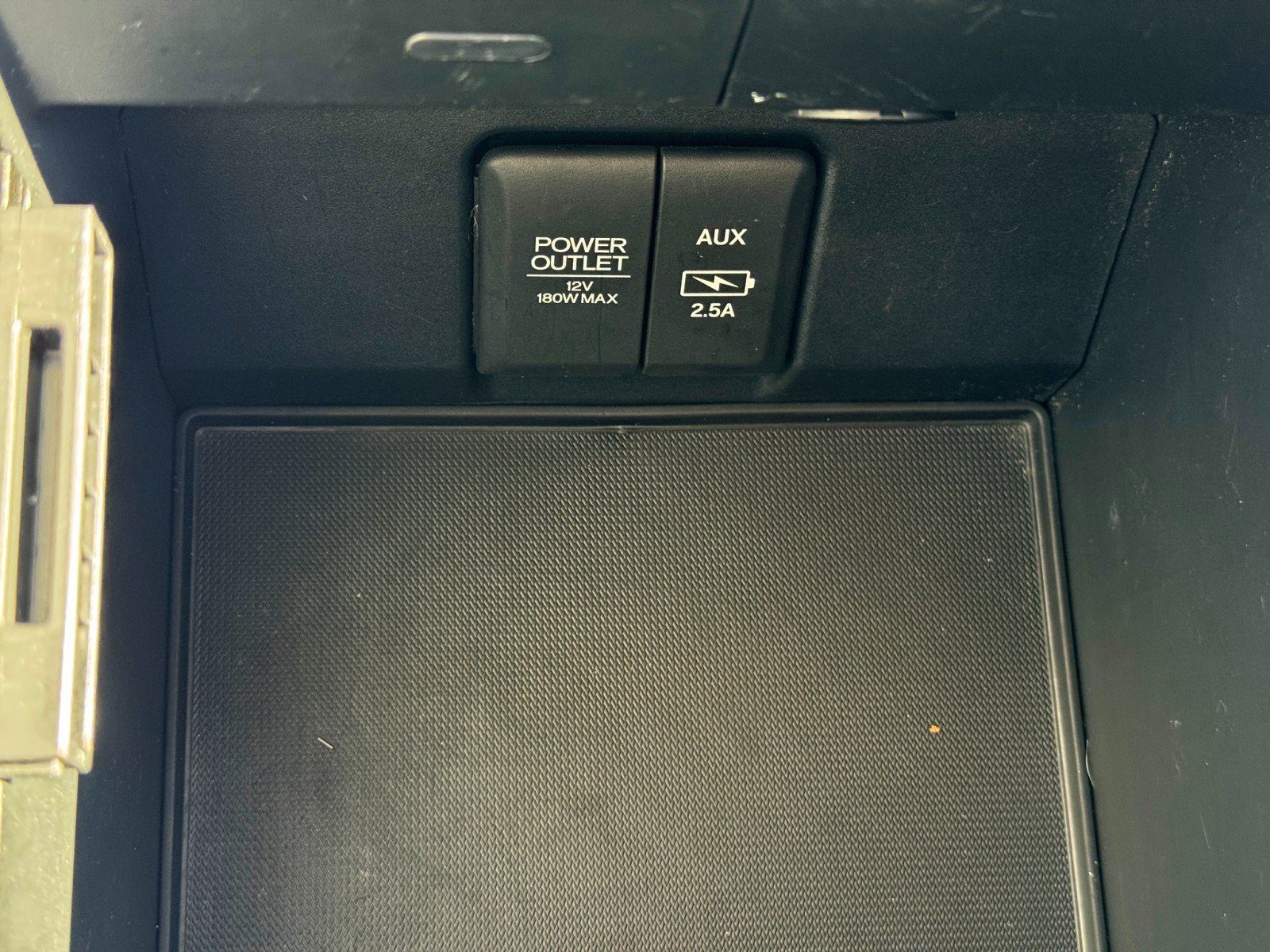 Used 2020 Honda Pilot Touring image 32
