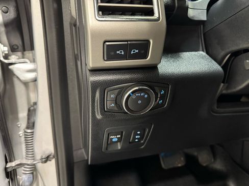 Used 2016 Ford F150 Lariat AWD/4WD image 25