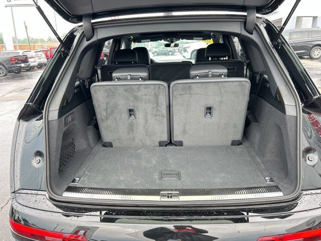 Used 2026 Audi Q7 3.0T Premium Plus w/ Premium Plus Package AWD/4WD image 7