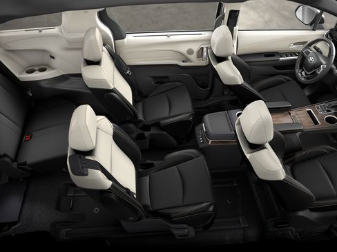 Used 2026 Toyota Sienna Platinum AWD/4WD image 48