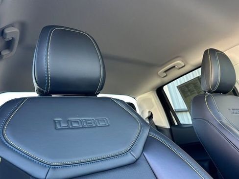 Used 2025 Ford Maverick Lobo image 19