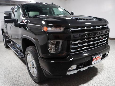Used 2022 Chevrolet Silverado 2500 LTZ w/ Z71 Chrome Sport Edition AWD/4WD image 5
