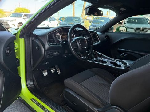 Used 2015 Dodge Challenger R/T w/ Quick Order Package 22B R/T RWD image 34