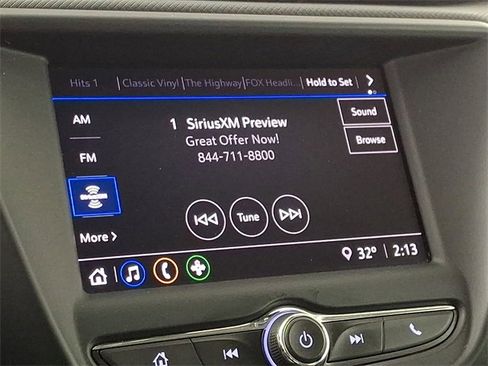 Used 2023 Chevrolet TrailBlazer LT image 3