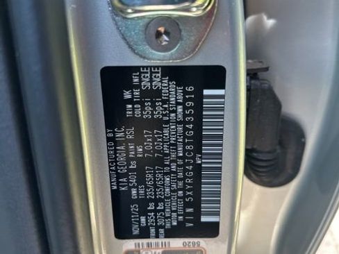 New 2026 Kia Sorento LX FWD image 32