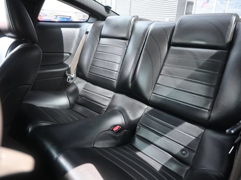 Used 2007 Ford Mustang Shelby GT500 RWD image 22