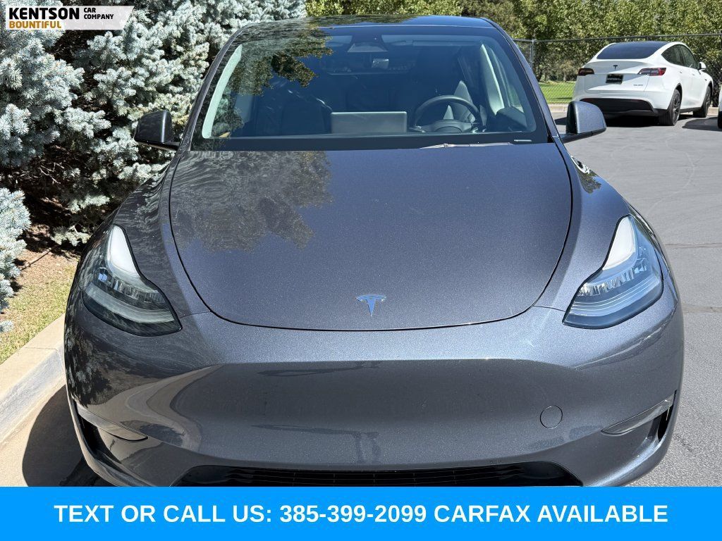 Used 2023 Tesla Model Y Long Range AWD/4WD image 2