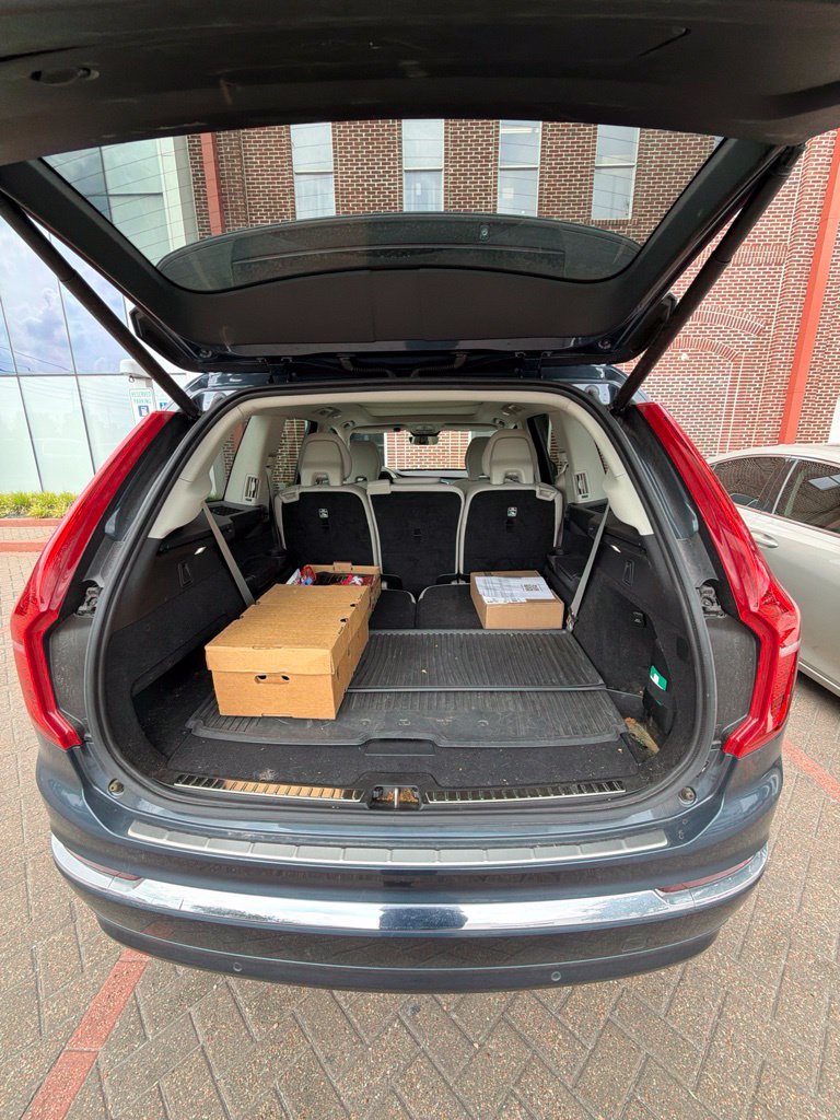 Used 2024 Volvo XC90 T8 Plus w/ Protection Package Premier AWD/4WD image 19