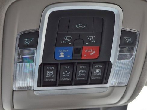 Used 2022 RAM 1500 Limited image 33