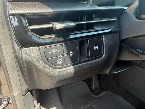 Used 2026 Kia Sportage SX image 13