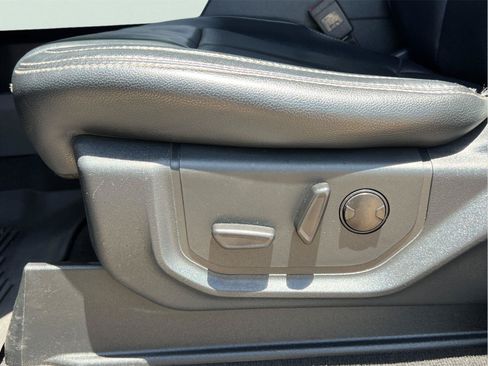 Used 2022 Ford F250 Lariat AWD/4WD image 26